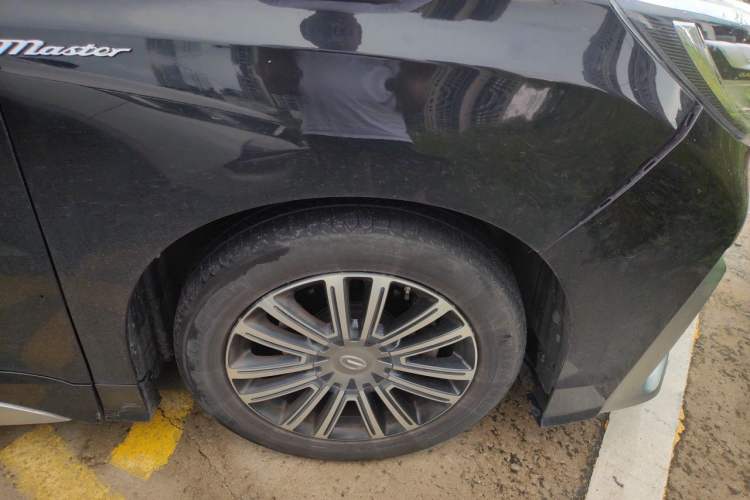 Used GAC Trumpchi M8 2021 Lingxiu Series 390T Flagship Edition Right Front Wheel Hub