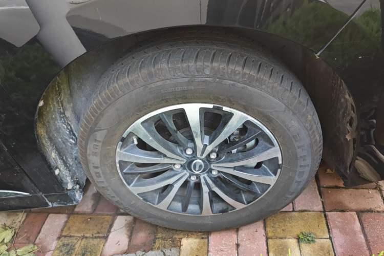 Used GAC Trumpchi M8 2021 Lingxiu Series 390T Deluxe Edition Right Front Wheel Hub