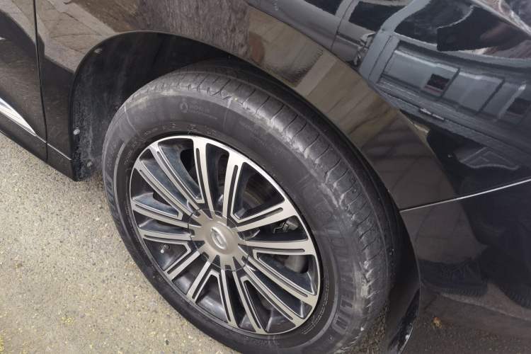 Used GAC Trumpchi M8 2021 Lingxiu Series 390T Ultimate Edition Right Front Wheel Hub