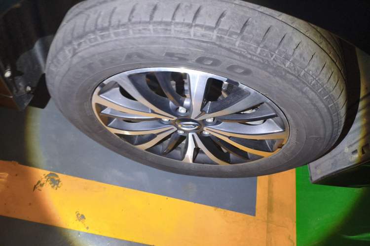 Used GAC Trumpchi M8 2021 Lingxiu Series 390T Deluxe Edition Right Front Wheel Hub