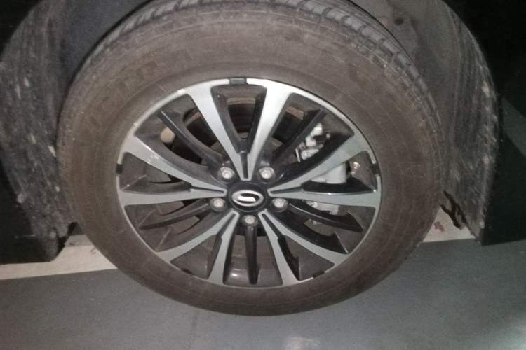 Used GAC Trumpchi M8 2021 Lingxiu Series 390T Luxury Edition Right Front Wheel Hub