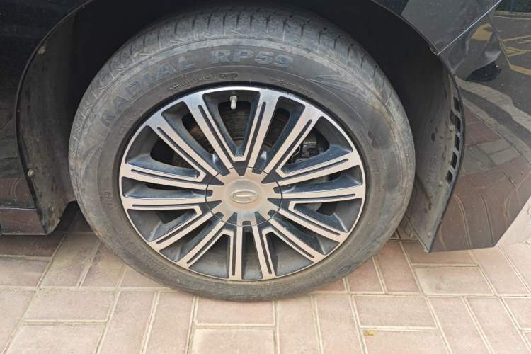 Used GAC Trumpchi M8 2021 Lingxiu Series 390T Ultimate Edition Right Front Wheel Hub