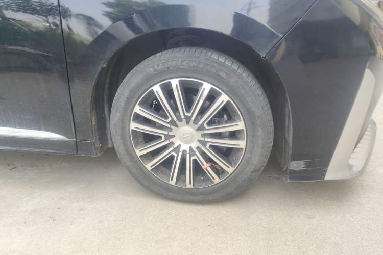 Used GAC Trumpchi M8 2021 Lingxiu Series 390T Ultimate Edition Right Front Wheel Hub