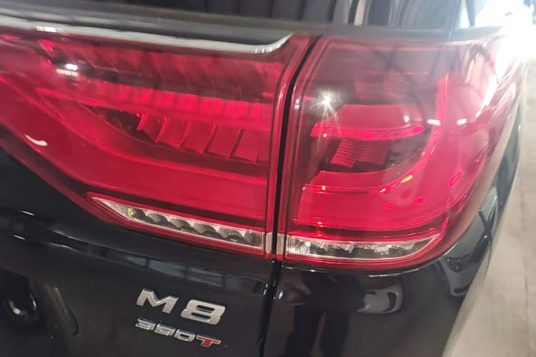 Used GAC Trumpchi M8 2021 Lingxiu Series 390T Ultimate Edition Right Rear Taillight