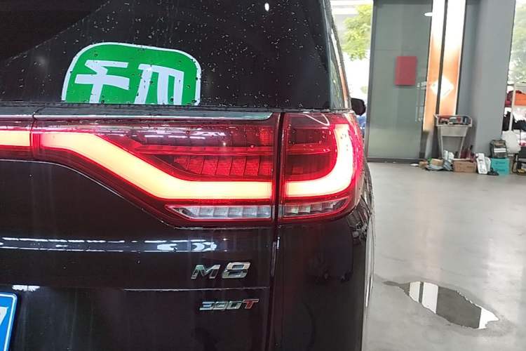 Used GAC Trumpchi M8 2021 Lingxiu Series 390T Ultimate Edition Right Rear Taillight
