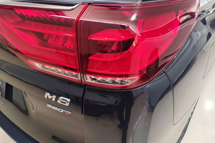 Used GAC Trumpchi M8 2021 Lingxiu Series 390T Ultimate Edition Right Rear Taillight