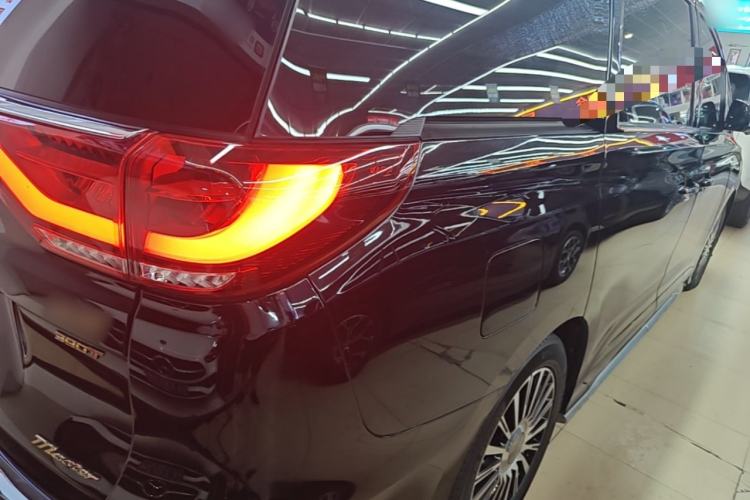 Used GAC Trumpchi M8 2021 Master Series 390T Four-Seat Deluxe Edition Right Rear Taillight
