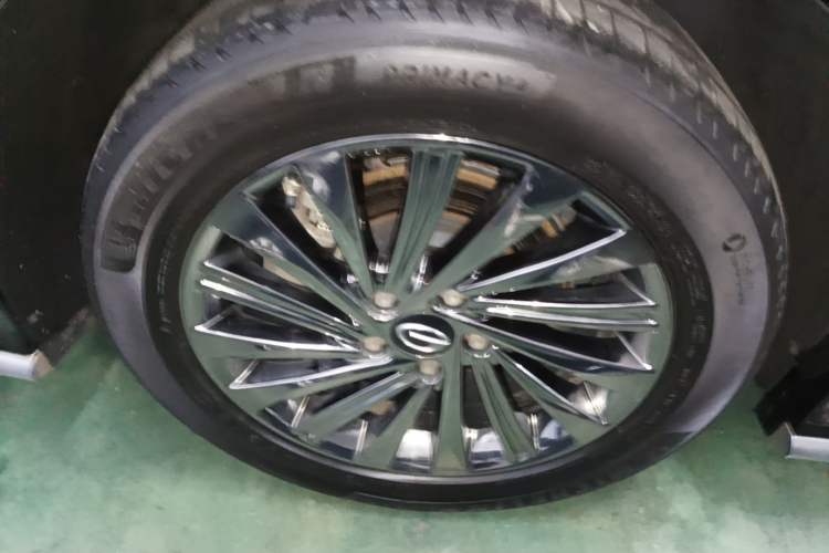 Used GAC Trumpchi M8 2021 Master Series 390T Ultimate Edition Right Rear Wheel Hub