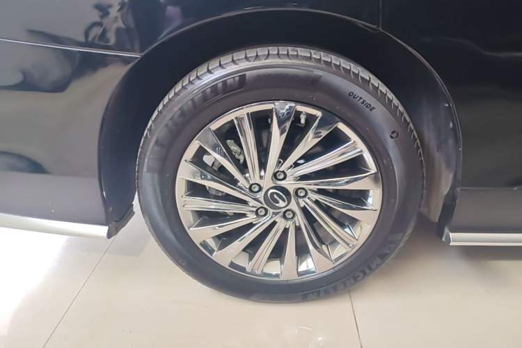 Used GAC Trumpchi M8 2021 Master Series 390T Ultimate Edition Right Rear Wheel Hub