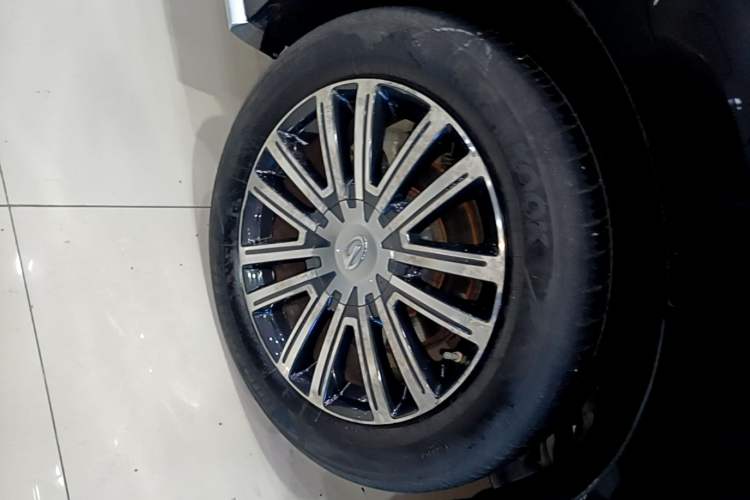 Used GAC Trumpchi M8 2021 Master Series 390T Prestige Edition Right Rear Wheel Hub