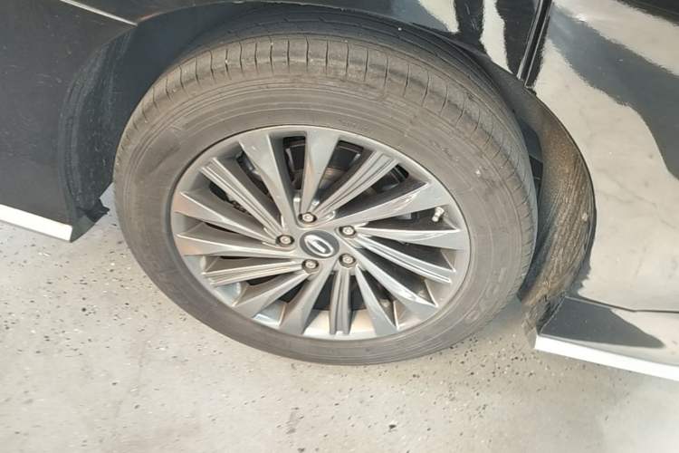 Used GAC Trumpchi M8 2021 Master Series 390T Ultimate Edition Right Rear Wheel Hub
