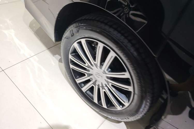 Used GAC Trumpchi M8 2021 Lingxiu Series 390T Deluxe Edition Right Rear Wheel Hub