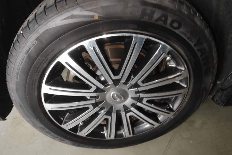 Used GAC Trumpchi M8 2021 Lingxiu Series 390T Flagship Edition Right Rear Wheel Hub