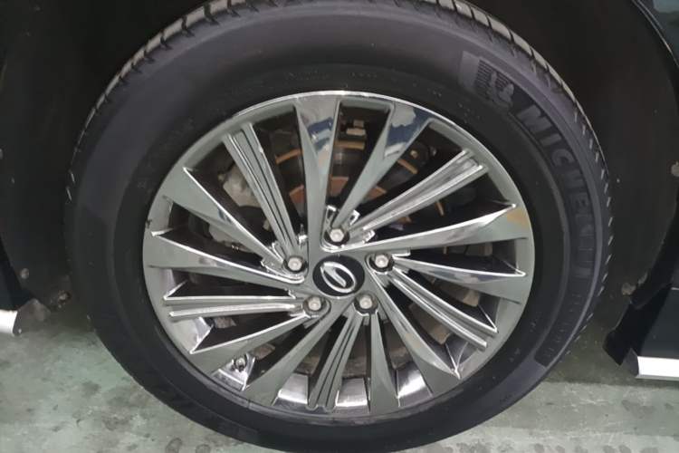 Used GAC Trumpchi M8 2021 Master Series 390T Ultimate Edition Right Rear Wheel Hub