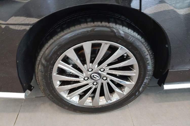 Used GAC Trumpchi M8 2021 Master Series 390T Ultimate Edition Right Rear Wheel Hub
