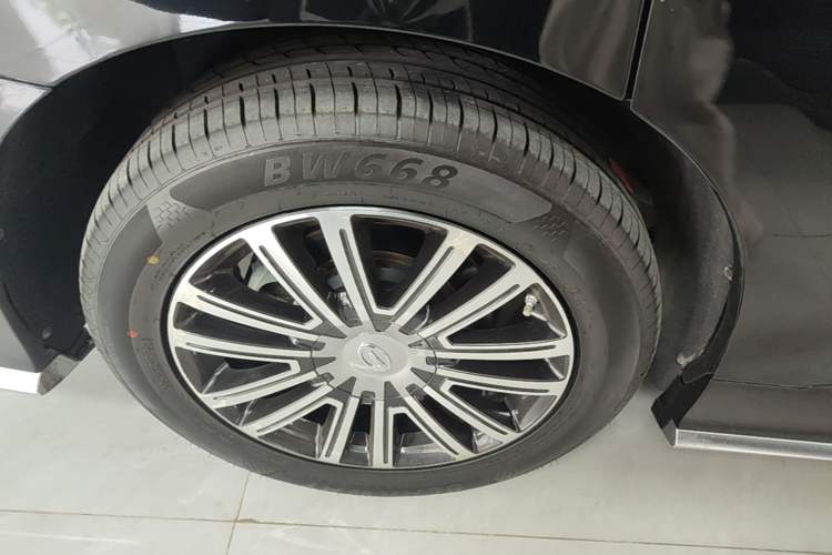 Used GAC Trumpchi M8 2021 Master Series 390T Prestige Edition Right Rear Wheel Hub