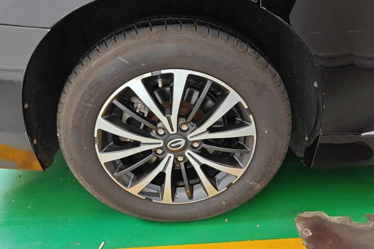 Used GAC Trumpchi M8 2021 Lingxiu Series 390T Luxury Edition Right Rear Wheel Hub