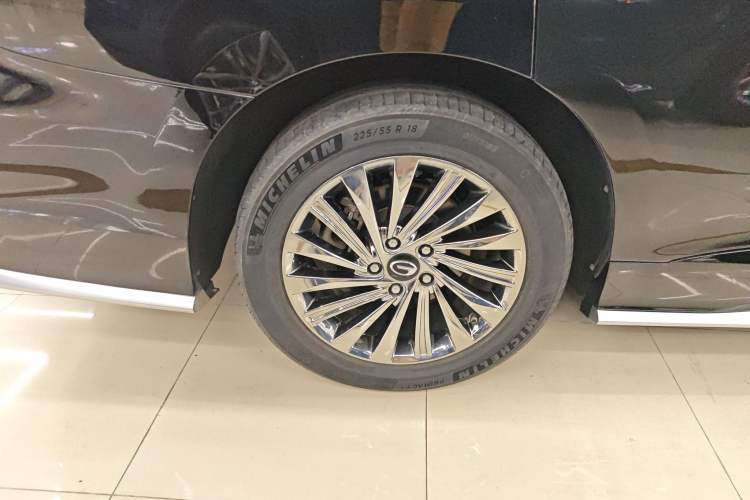 Used GAC Trumpchi M8 2021 Master Series 390T Ultimate Edition Right Rear Wheel Hub