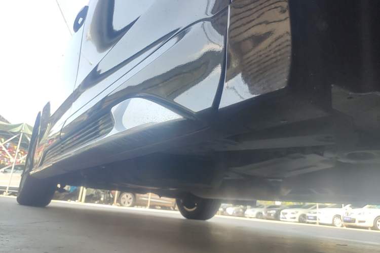 Used GAC Trumpchi M8 2021 Master Series 390T Ultimate Edition Right Side Sill