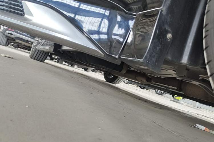 Used GAC Trumpchi M8 2021 Revised Version Lingxiu Series 390T Luxury Edition Right Side Sill