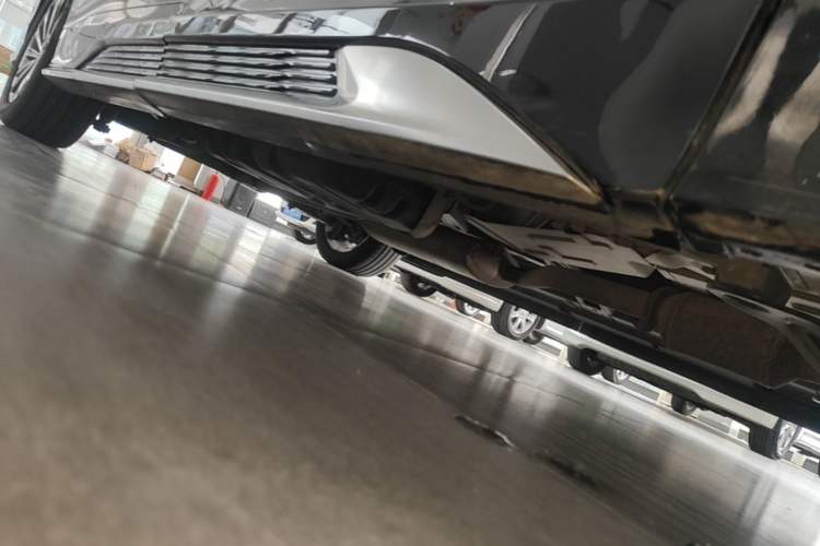 Used GAC Trumpchi M8 2021 Master Series 390T Ultimate Edition Right Side Sill