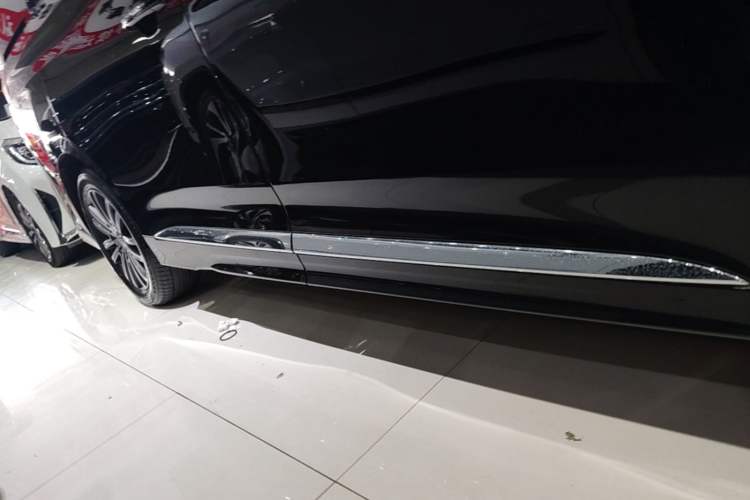 Used GAC Trumpchi M8 2021 Lingxiu Series 390T Deluxe Edition Right Side Sill