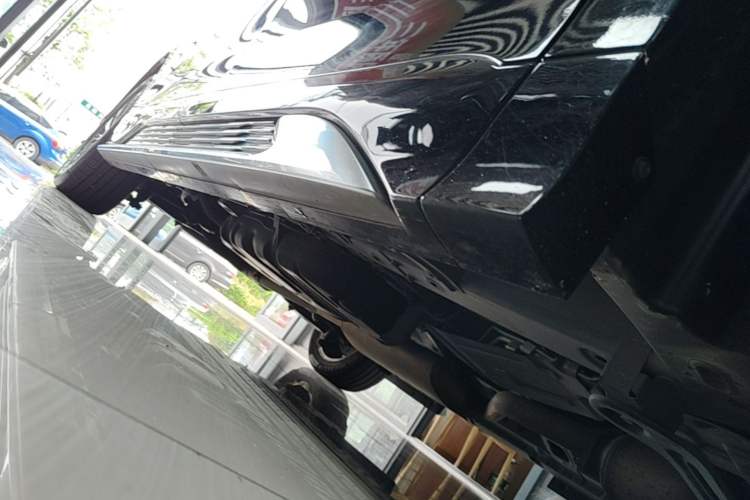 Used GAC Trumpchi M8 2021 Master Series 390T Ultimate Edition Right Side Sill