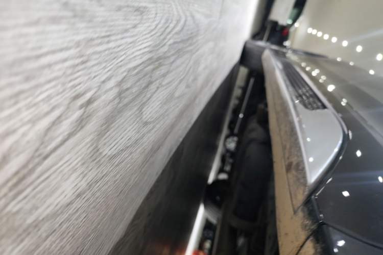 Used GAC Trumpchi M8 2021 Master Series 390T Four-Seat Glory Edition Right Side Sill