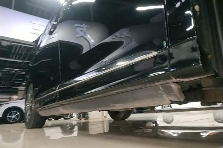 Used GAC Trumpchi M8 2021 Lingxiu Series 390T Ultimate Edition Right Side Sill