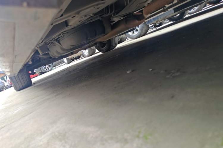 Used GAC Trumpchi M8 2021 Master Series 390T Prestige Edition Right Side Sill