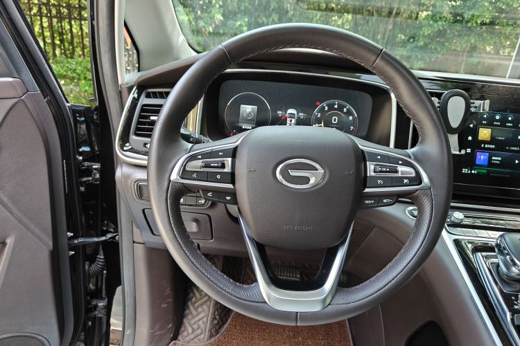 Used GAC Trumpchi M8 2021 Master Series 390T Ultimate Edition Steering Wheel