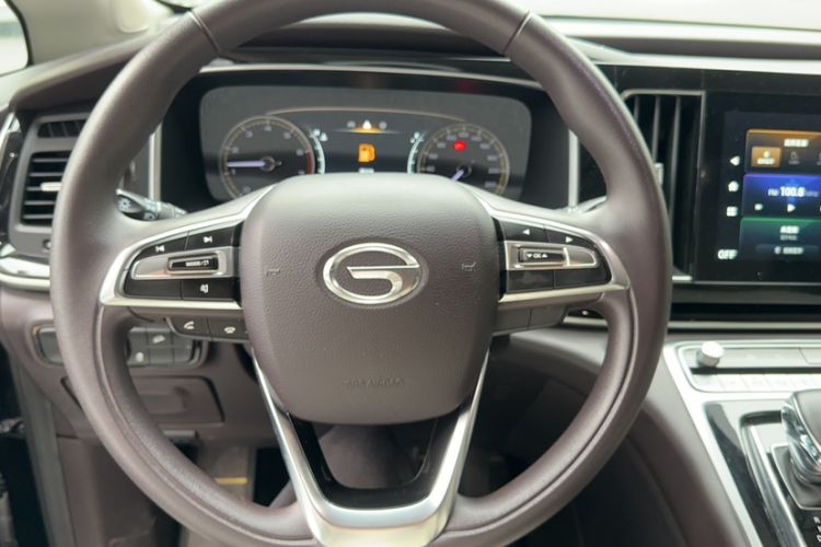 Used GAC Trumpchi M8 2021 Revised Version Lingxiu Series 390T Luxury Edition Steering Wheel