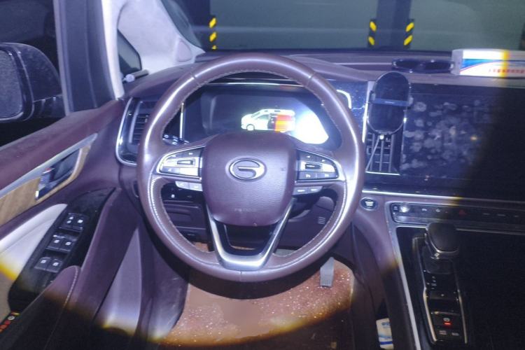 Used GAC Trumpchi M8 2021 Master Series 390T Ultimate Edition Steering Wheel