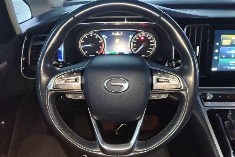 Used GAC Trumpchi M8 2021 Lingxiu Series 390T Deluxe Edition Steering Wheel