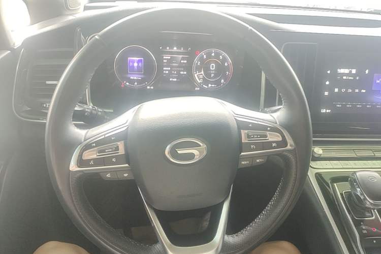 Used GAC Trumpchi M8 2021 Master Series 390T Ultimate Edition Steering Wheel