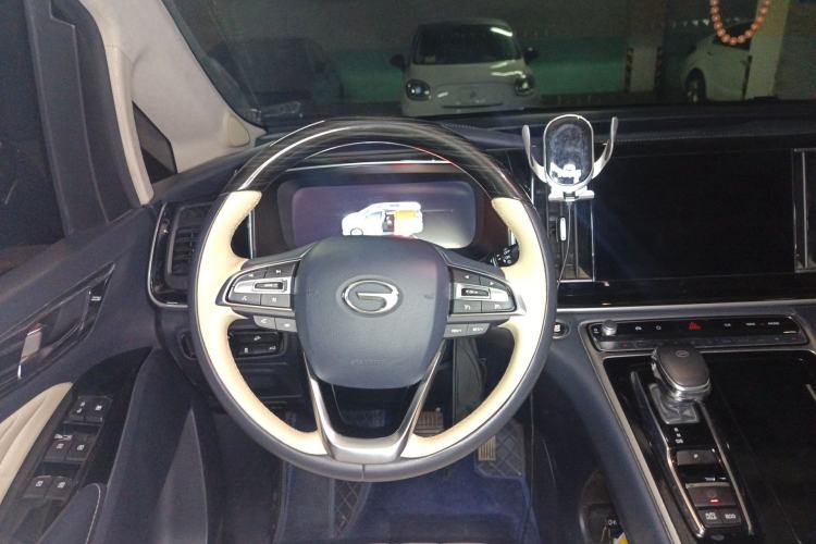 Used GAC Trumpchi M8 2021 Master Series 390T Four-Seat Glory Edition Steering Wheel