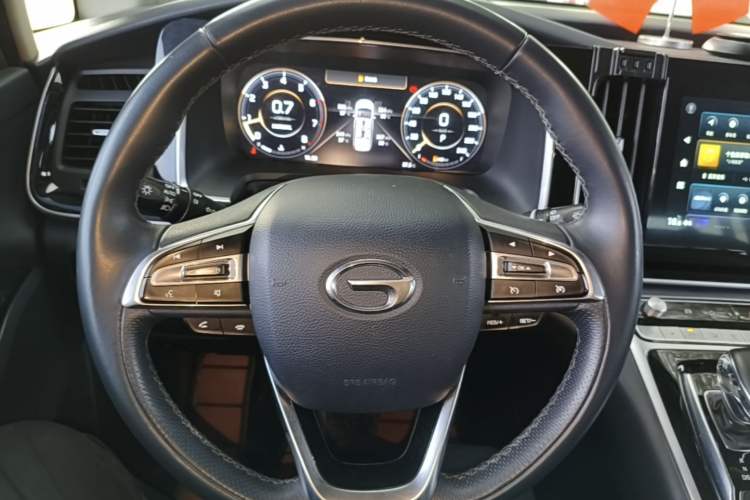 Used GAC Trumpchi M8 2021 Master Series 390T Prestige Edition Steering Wheel