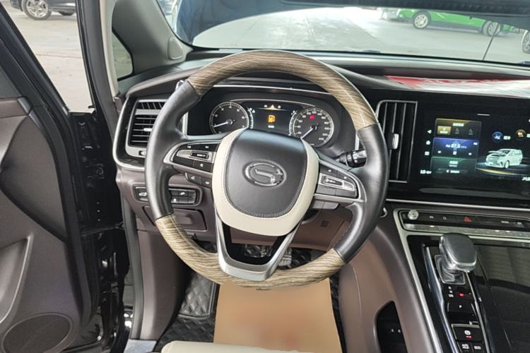 Used GAC Trumpchi M8 2021 Revised Version Lingxiu Series 390T Luxury Edition Steering Wheel