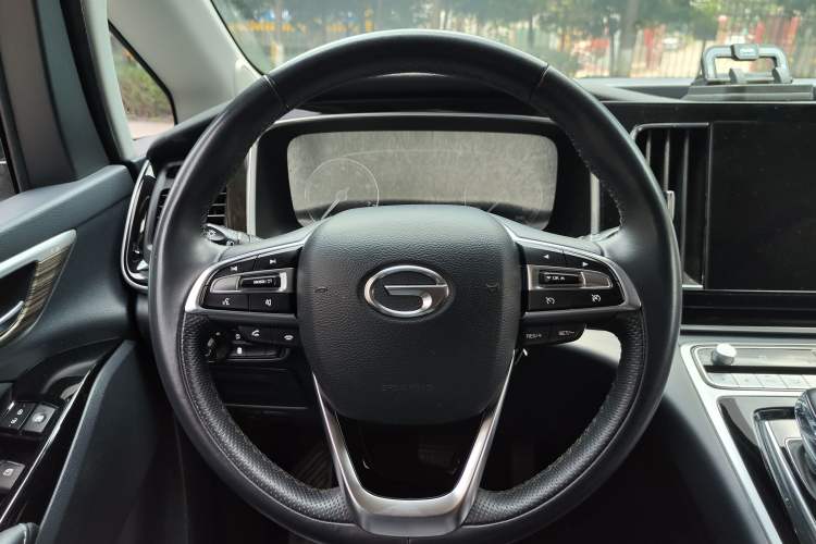 Used GAC Trumpchi M8 2021 Lingxiu Series 390T Deluxe Edition Steering Wheel