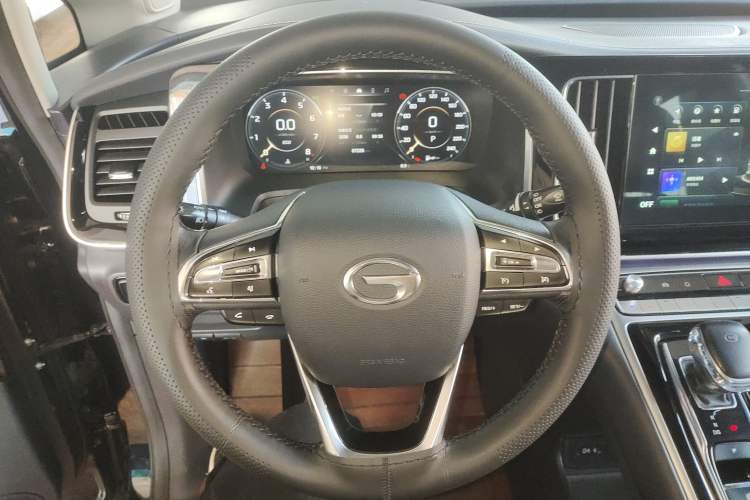 Used GAC Trumpchi M8 2021 Lingxiu Series 390T Deluxe Edition Steering Wheel