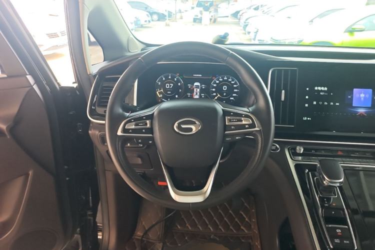 Used GAC Trumpchi M8 2021 Master Series 390T Ultimate Edition Steering Wheel