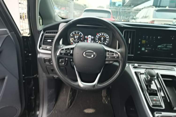 Used GAC Trumpchi M8 2021 Lingxiu Series 390T Ultimate Edition Steering Wheel