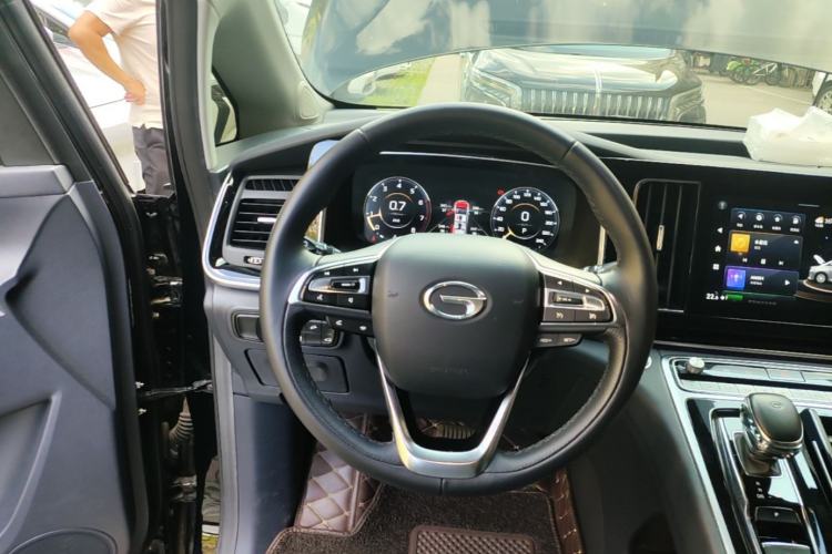 Used GAC Trumpchi M8 2021 Master Series 390T Ultimate Edition Steering Wheel