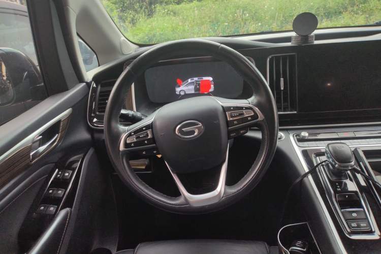 Used GAC Trumpchi M8 2021 Lingxiu Series 390T Flagship Edition Steering Wheel