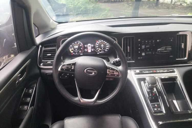 Used GAC Trumpchi M8 2021 Lingxiu Series 390T Deluxe Edition Steering Wheel