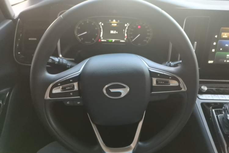 Used GAC Trumpchi M8 2021 Revised Version Lingxiu Series 390T Luxury Edition Steering Wheel