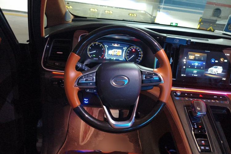 Used GAC Trumpchi M8 2021 Revised Version Lingxiu Series 390T Luxury Edition Steering Wheel