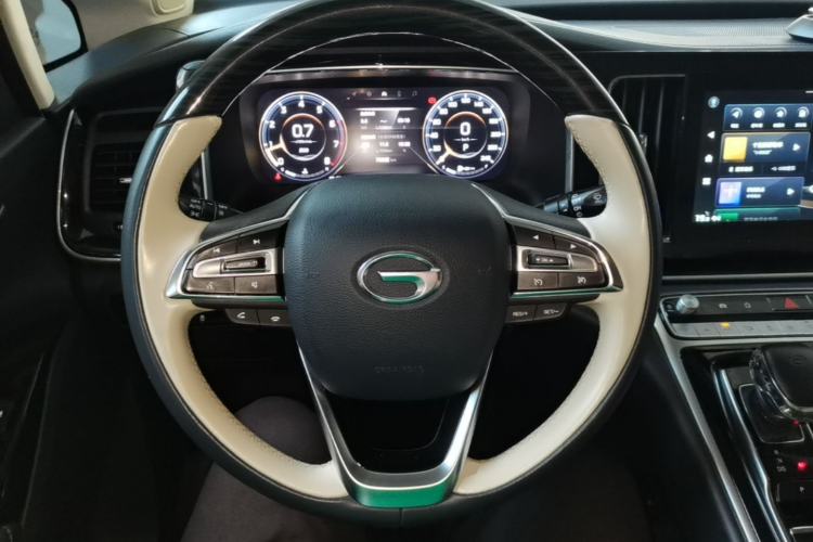 Used GAC Trumpchi M8 2021 Master Series 390T Four-Seat Glory Edition Steering Wheel