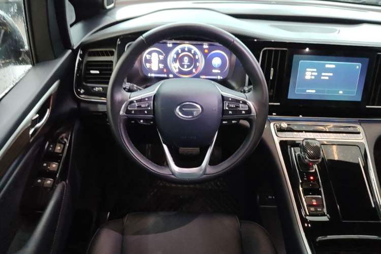 Used GAC Trumpchi M8 2021 Master Series 390T Ultimate Edition Steering Wheel