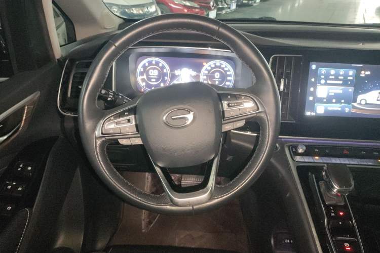 Used GAC Trumpchi M8 2021 Lingxiu Series 390T Ultimate Edition Steering Wheel